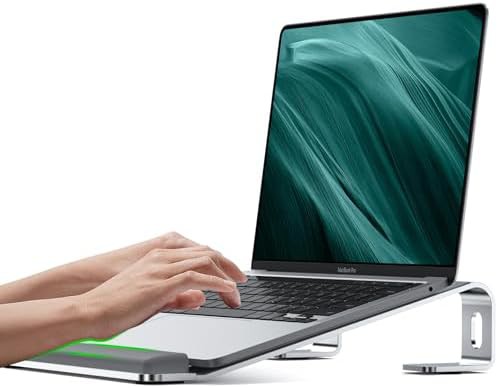 Aluminum laptop riser with wrist rest in silver